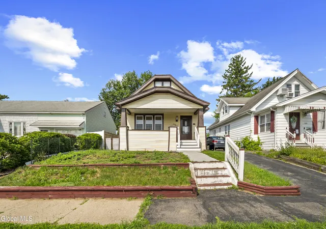 2nd image of 1611 Schuyler St, Schenectady, NY 12303 | MLS# 202621319