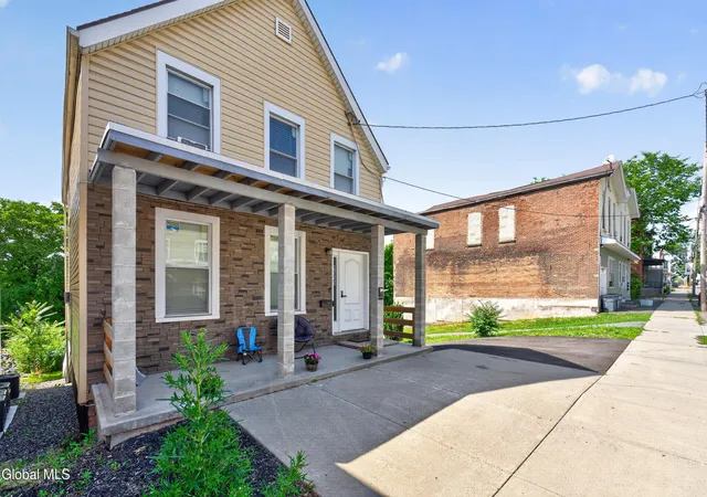 Homes for sale in Rensselaer, NY | 1053 Broadway, Rensselaer, NY 12144 | MLS# 202621466