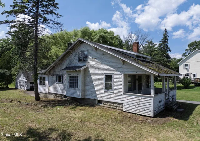Photo 2 of Single family home for sale at 1211 Saratoga Rd, Ballston Spa, NY 12020 | MLS# 202621377 | Listing updated on 2026-08-30