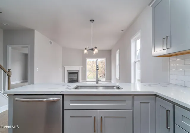5th image of 49 Priddle Ln, Colonie, NY 12110 | MLS# 202621229