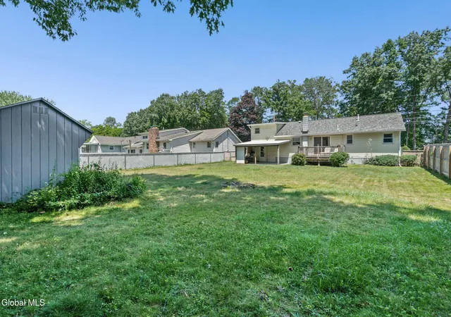 Homes for sale in Rotterdam, NY | 172 Dahlia St, Rotterdam, NY 12306 | MLS# 202621431