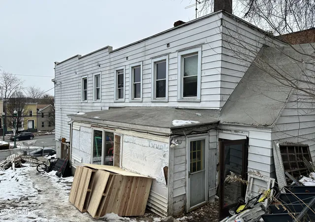 4th image of 490 4Th St, Troy, NY 12180 | MLS# 202621260