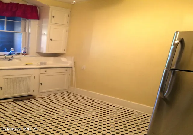 Listing Photo 4 - Condo for sale in building located at 210 Western Ave, Albany, NY 12203