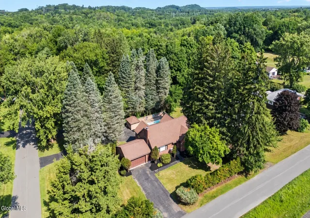 4th image of 51 Old Troy Rd, East Greenbush, NY 12061 | MLS# 202621785