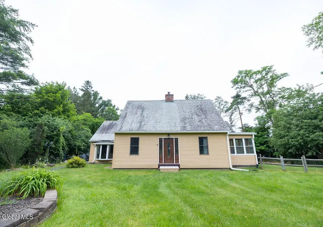 1st image of 859 Putnam Rd, Rotterdam, NY 12306 | MLS# 202621392