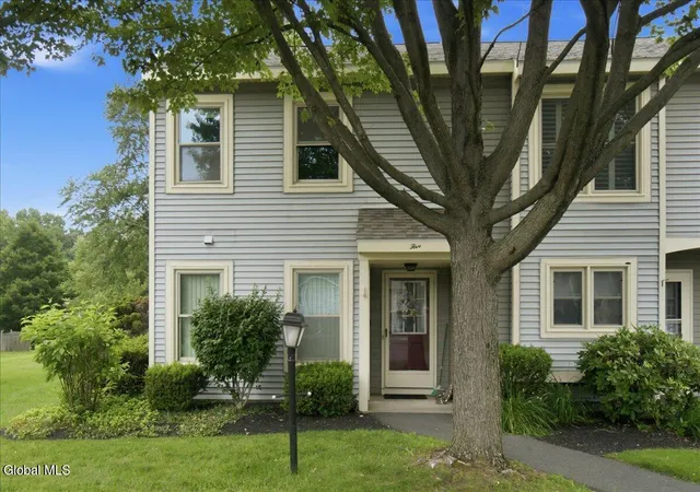 3rd image of 5 Minuteman Ct, Halfmoon, NY 12065 | MLS# 202621351
