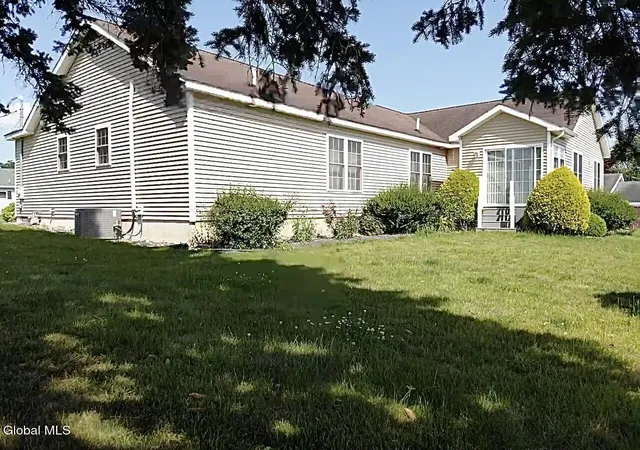 4th image of 113 Yale St, Amsterdam, NY 12010 | MLS# 202621424