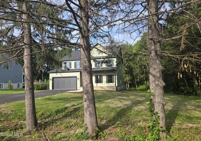 Photo 3 of Single family home for sale at 154 Dunsbach Fry Rd, Colonie, NY 12047 | MLS# 202622106 | Listing updated on 2026-09-07