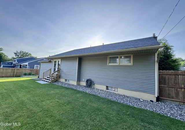 24th image of 34 Venus Dr, Colonie, NY 12211 | MLS# 202621349