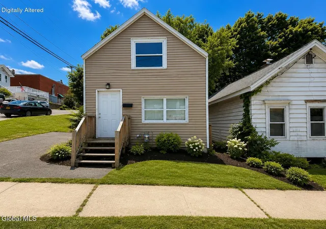 Homes for sale in Rensselaer, NY | 38 Washington Ave, Rensselaer, NY 12144 | MLS# 202621426