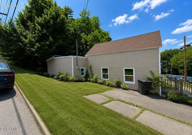 Homes for sale in Rensselaer, NY | 38 Washington Ave, Rensselaer, NY 12144 | MLS# 202621426