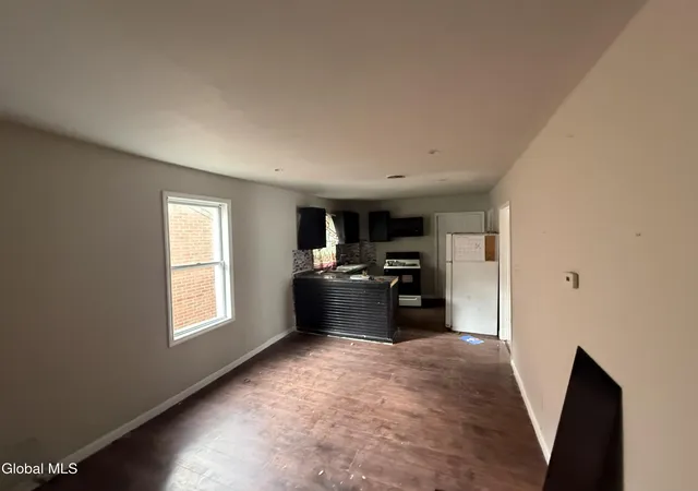 Listing Photo 4 - Condo for sale in building located at 1453 1st St, Rensselaer, NY 12144