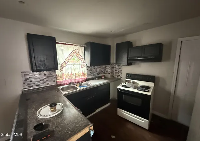 Listing Photo 5 - Condo for sale in building located at 1453 1st St, Rensselaer, NY 12144