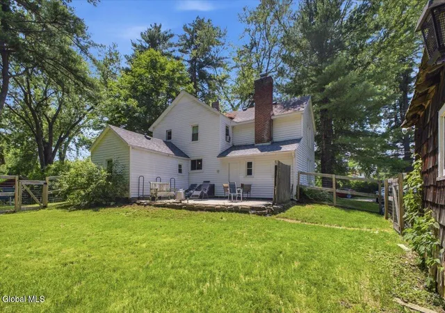 4th image of 9 Font Grove Rd, Bethlehem, NY 12159 | MLS# 202621549