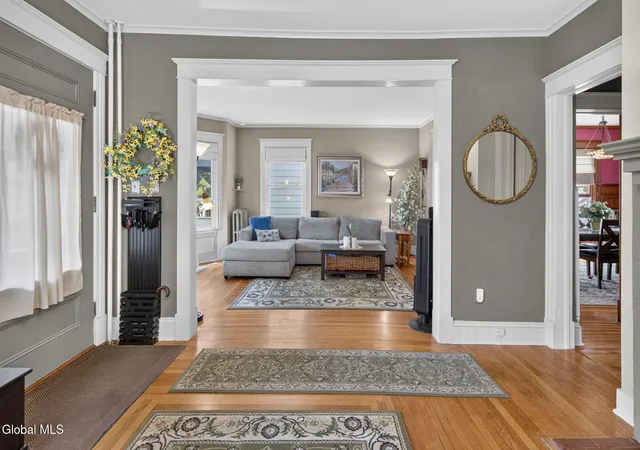 Photo 4 of Sale Pending at 1071 Parkwood Blvd, Schenectady, NY 12308 | MLS# 202621663 | Listing updated on 2026-08-01