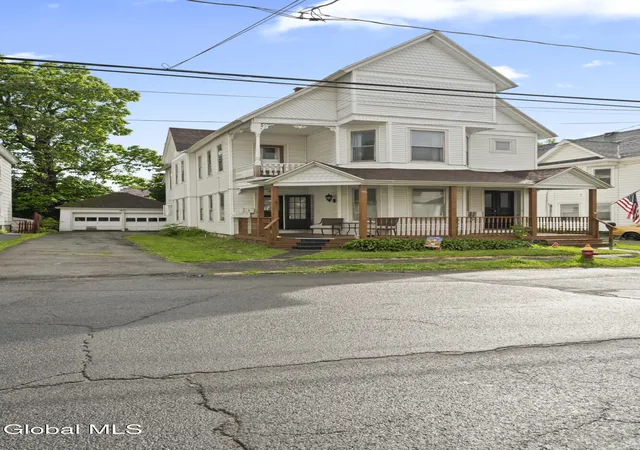 2nd image of 16 Lincoln Ave, Amsterdam, NY 12010 | MLS# 202621503