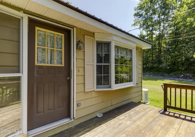 2nd image of 147 State Hwy 10a, Johnstown, NY 12095 | MLS# 202621563