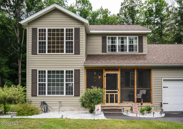 2nd image of 18 Whirlaway Blvd, Wilton, NY 12831 | MLS# 202621487