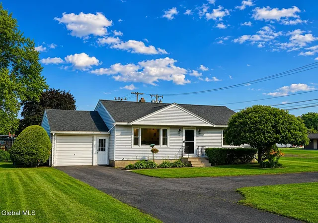 1st image of 811 Duanesburg, Schenectady, NY 12306 | MLS# 202621527