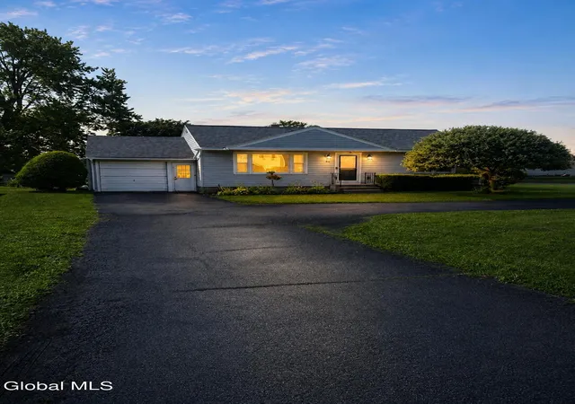 2nd image of 811 Duanesburg, Schenectady, NY 12306 | MLS# 202621527