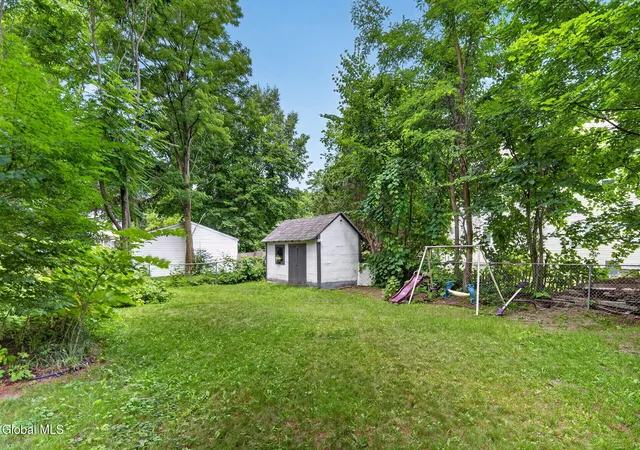 24th image of 1034 Glendale Pl, Schenectady, NY 12303 | MLS# 202621500