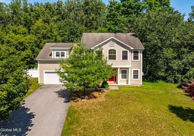 Homes for sale in Saratoga Springs, NY | 8 Mokasha Sq, Saratoga Springs, NY 12866 | MLS# 202621491