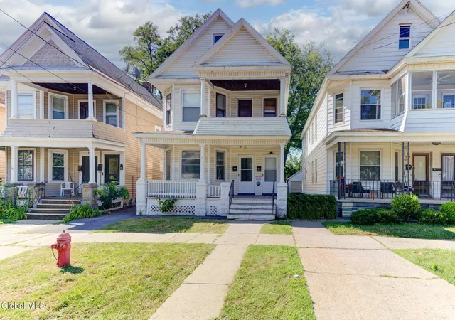 1st image of 1810 Campbell Ave, Schenectady, NY 12306 | MLS# 202621524