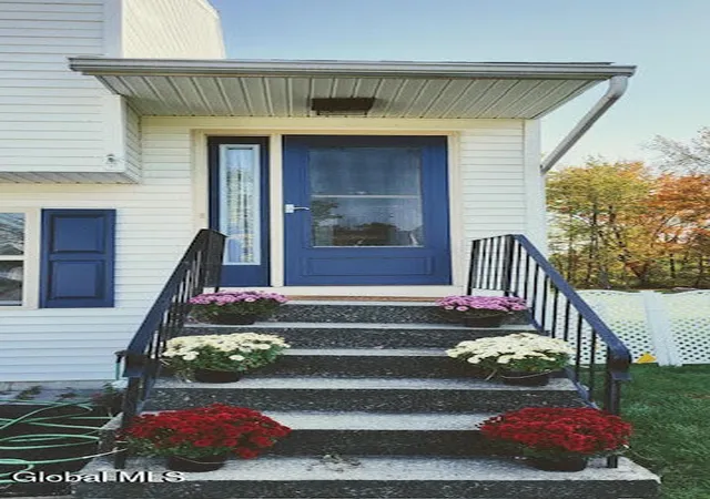 Photo 3 of Sale Pending at 1104 Regal Ct, Schenectady, NY 12302 | MLS# 202621571 | Listing updated on 2026-07-20