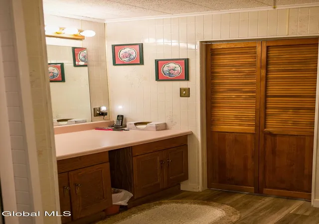 27th image of 410 Lansing Ave, Troy, NY 12182 | MLS# 202621585