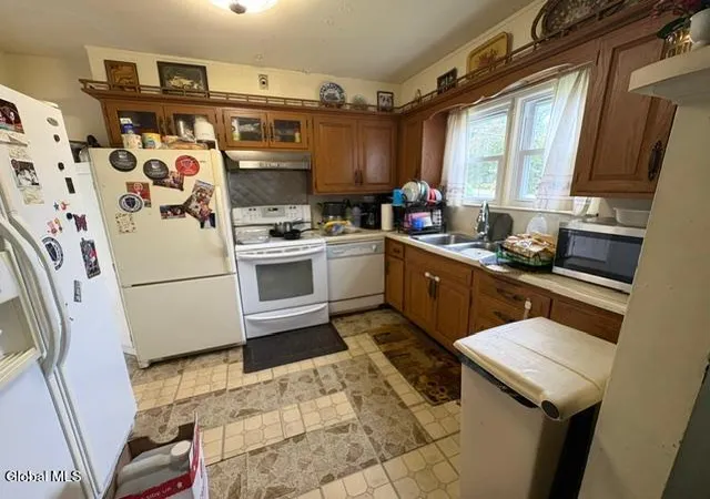 4th image of 75 College Ave, Poughkeepsie, NY 12603 | MLS# 202621570