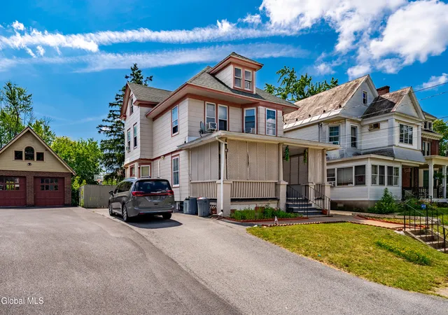 2nd image of 942 Central Pkwy, Schenectady, NY 12309 | MLS# 202621596