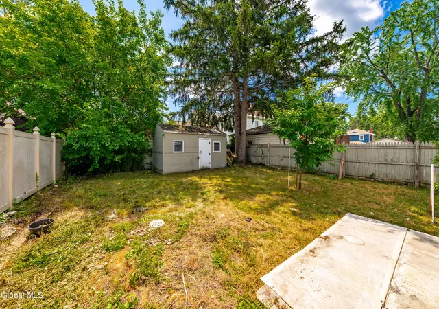 5th image of 942 Central Pkwy, Schenectady, NY 12309 | MLS# 202621596