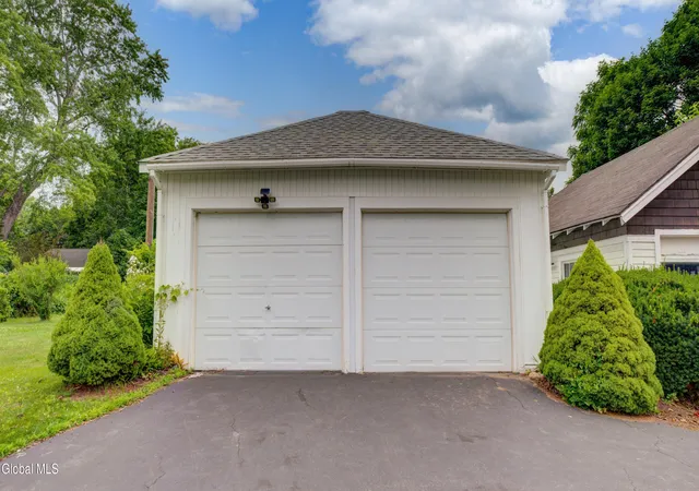 5th image of 256 Mohawk Dr, Tribes Hill, NY 12177 | MLS# 202621597