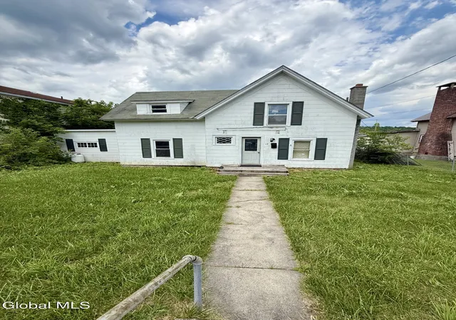 Photo 1 of Single family home for sale at 17 Algonkin St, Ticonderoga, NY 12883 | MLS# 202621610 | Listing updated on 2026-09-09