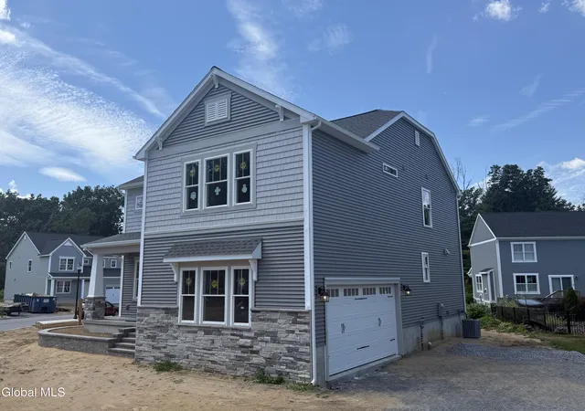 2nd image of 17 Chloes Wy, Saratoga Springs, NY 12866 | MLS# 202621620