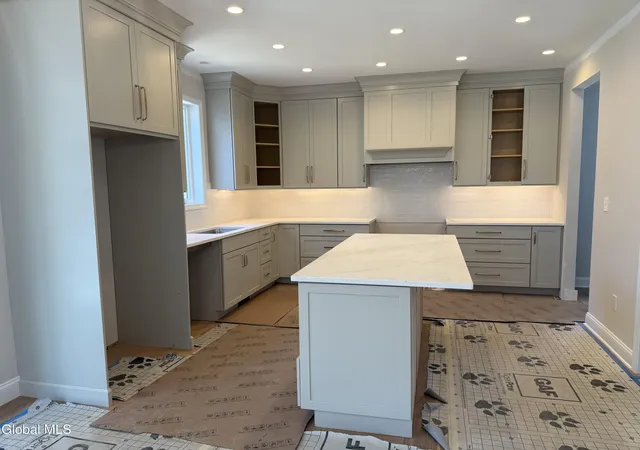 3rd image of 17 Chloes Wy, Saratoga Springs, NY 12866 | MLS# 202621620