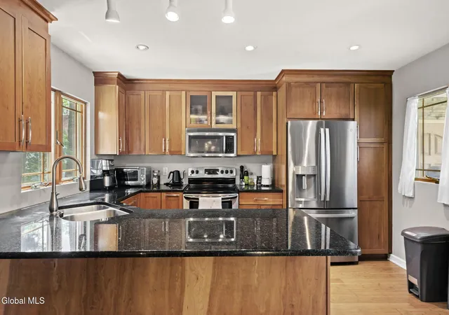 5th image of 43 William St, Kinderhook, NY 12106 | MLS# 202621723