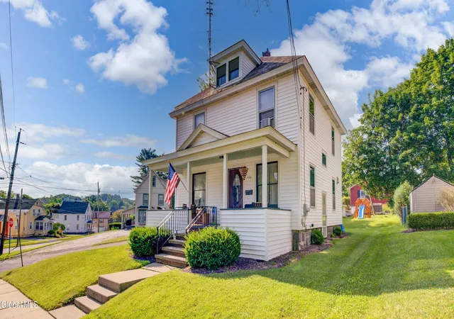 2nd image of 408 Prospect St, Johnstown, NY 12095 | MLS# 202621725