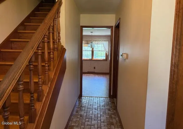 Photo 4 of Sale Pending at 3 Mountainwood Dr, Schenectady, NY 12302 | MLS# 202621765 | Listing updated on 2026-09-04