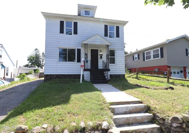 Photo 1 of Single family home for sale at 47 S Kingsboro Ave, Gloversville, NY 12078 | MLS# 202621758 | Listing updated on 2026-08-31