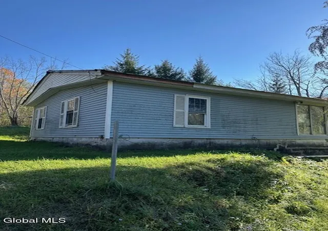 Photo 4 of Sale Pending at 324 Federal City Rd, Middleburgh, NY 12122 | MLS# 202621783 | Listing updated on 2026-07-17
