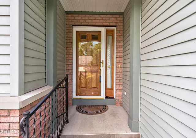 3rd image of 8 Dalton Ct, Bethlehem, NY 12054 | MLS# 202624643