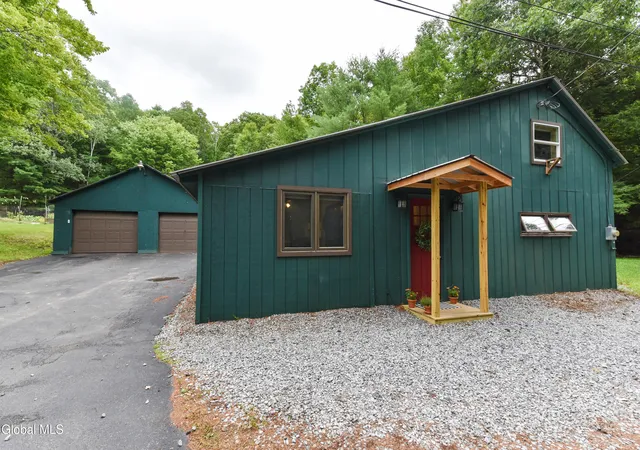 Photo 3 of Sale Pending at 148 Lake Tour Rd, Lake Luzerne, NY 12846 | MLS# 202623327 | Listing updated on 2026-09-10