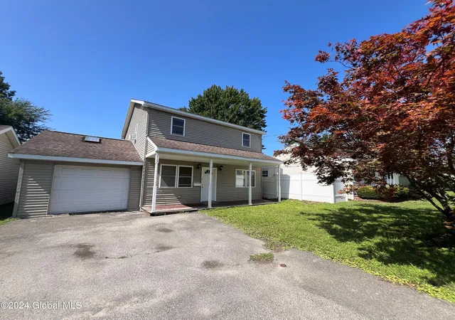 Photo 1 of Single family home for sale at 313 Chiswell Rd, Schenectady, NY 12304 | MLS# 202625087 | Listing updated on 2026-09-14