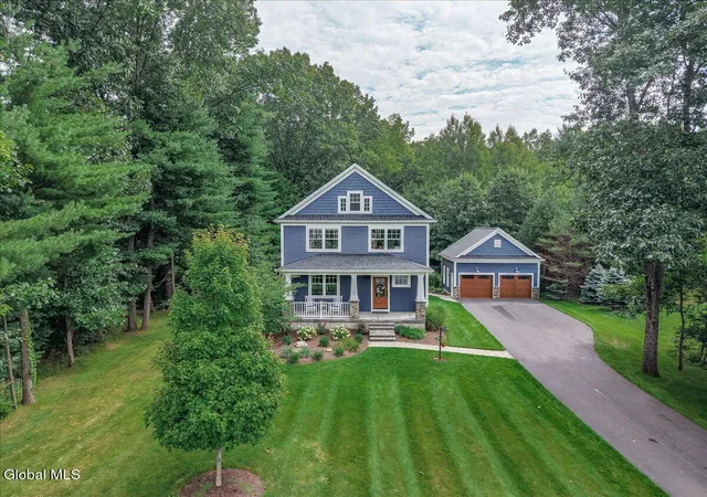Photo 1 of Single family home for sale at 10 Emerald Ter, Clifton Park, NY 12065 | MLS# 202624691 | Listing updated on 2026-09-18