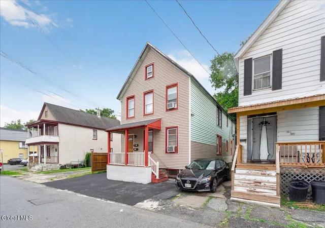 Photo 2 of Sale Pending at 552 Mumford St, Schenectady, NY 12307 | MLS# 202624749 | Listing updated on 2026-08-31