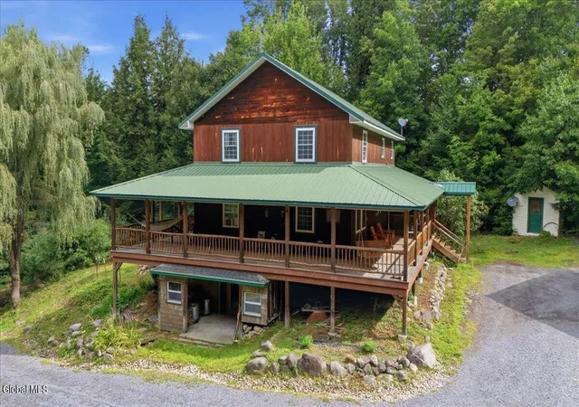 Photo 1 of Single family home for sale at 390 Eddy Rd, Hadley, NY 12835 | MLS# 202624964 | Listing updated on 2026-09-17