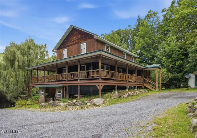 Photo 2 of Single family home for sale at 390 Eddy Rd, Hadley, NY 12835 | MLS# 202624964 | Listing updated on 2026-09-17