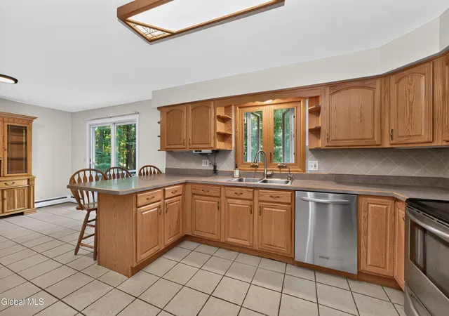 Photo 3 of Single family home for sale at 295 Font Grv Rd, Slingerlands, NY 12159 | MLS# 202623739 | Listing updated on 2026-09-15