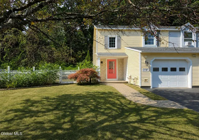 Photo 2 of Sale Pending at 118 Deer Run Dr, Ballston Spa, NY 12020 | MLS# 202624086 | Listing updated on 2026-08-27